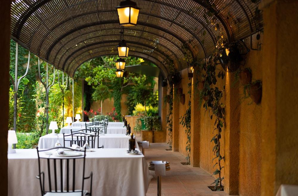 Mas La Boella Hotel 4*